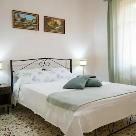 Apartment ευχάριστο σπίτι στο κέντρο της πόλης του ναυπλίου. Nafplio